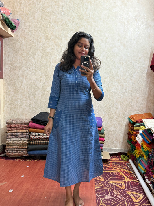 Blue checks - Aline Kurti