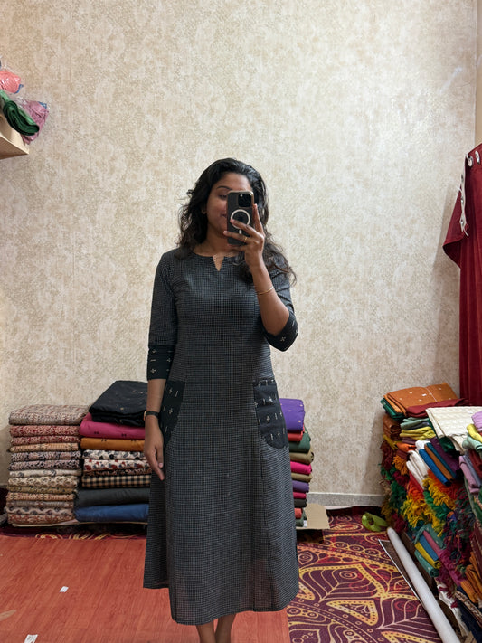 Black checks - Aline Kurti