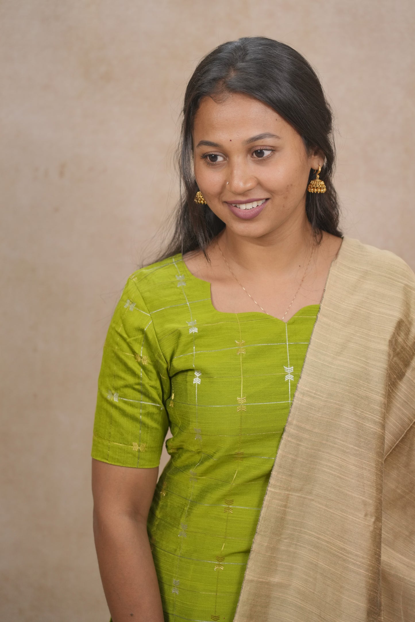 Green zari checked pattern salwar sets