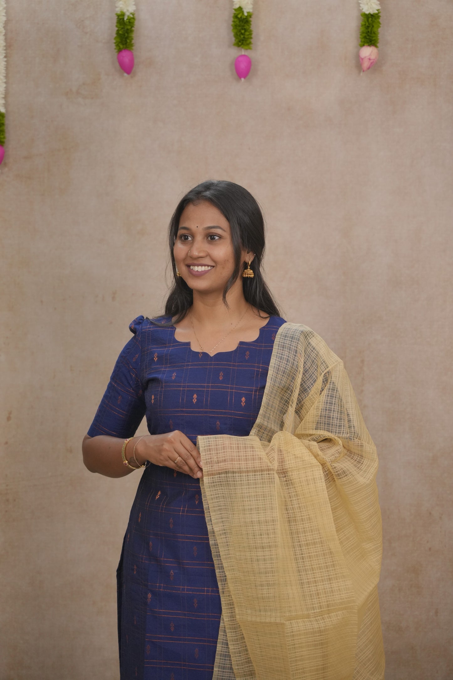 Blue copper zari checked pattern Salwar set