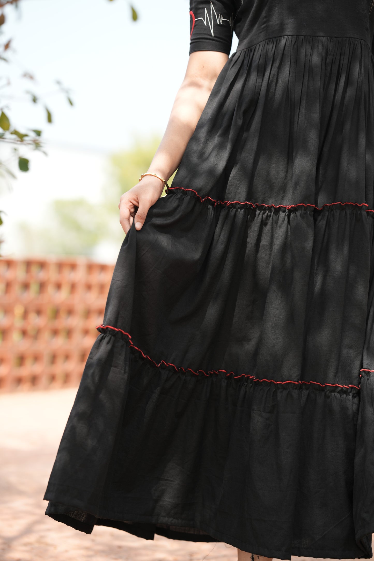 Black with Red lines Maxi