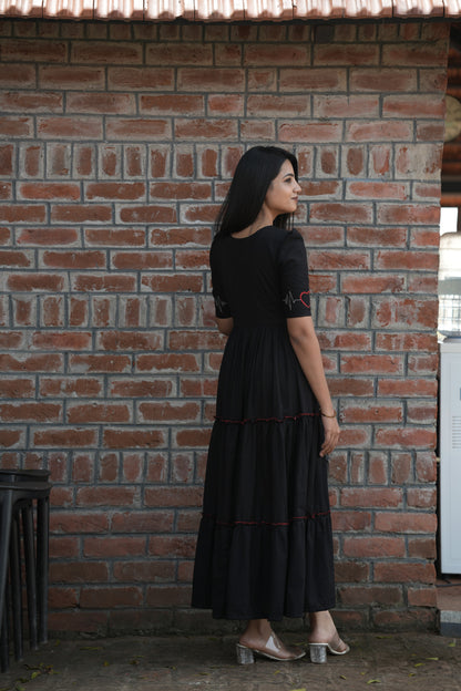 Black with Red lines Maxi