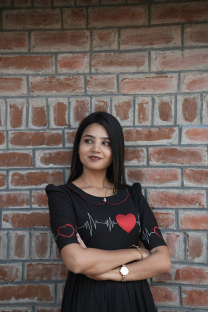 Black with Red lines Maxi